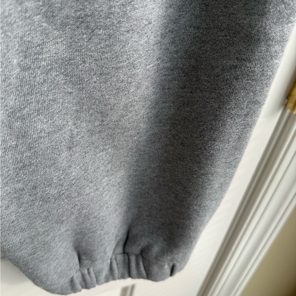 NWT - Lululemon Scuba Mid-Rise Oversized - Picture 15 of 16